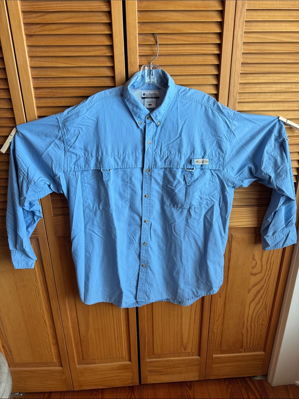 Columbia Sky Blue Long Sleeve Outdoor Button-Up Shirt